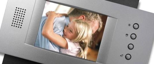 Color video intercoms